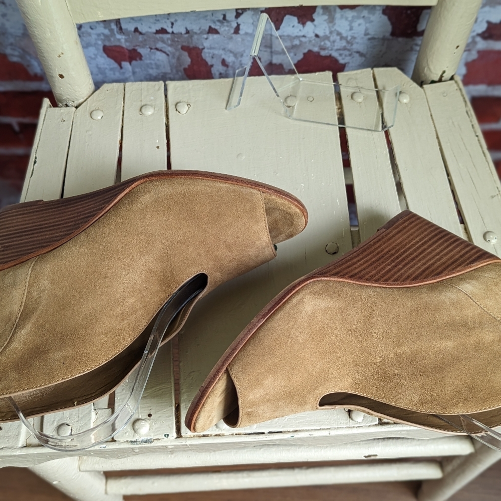 1. State booties - Picture 7 of 14